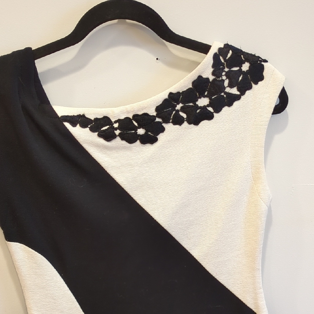 Yoana Baraschi Black White Color block Floral Y2K Mini Dress Size M EUC - Picture 6 of 9